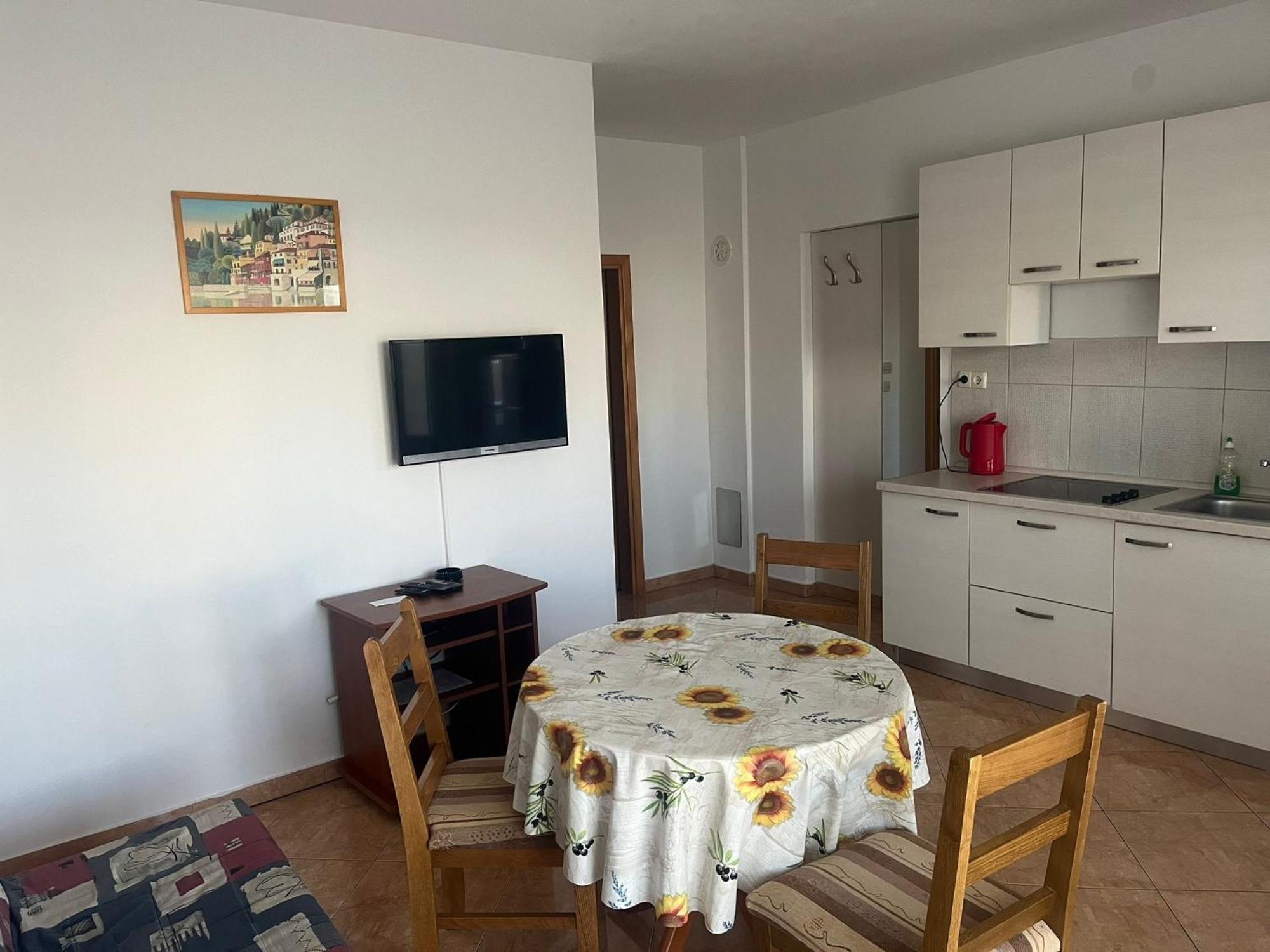 Apartments Iva Povljana Εξωτερικό φωτογραφία