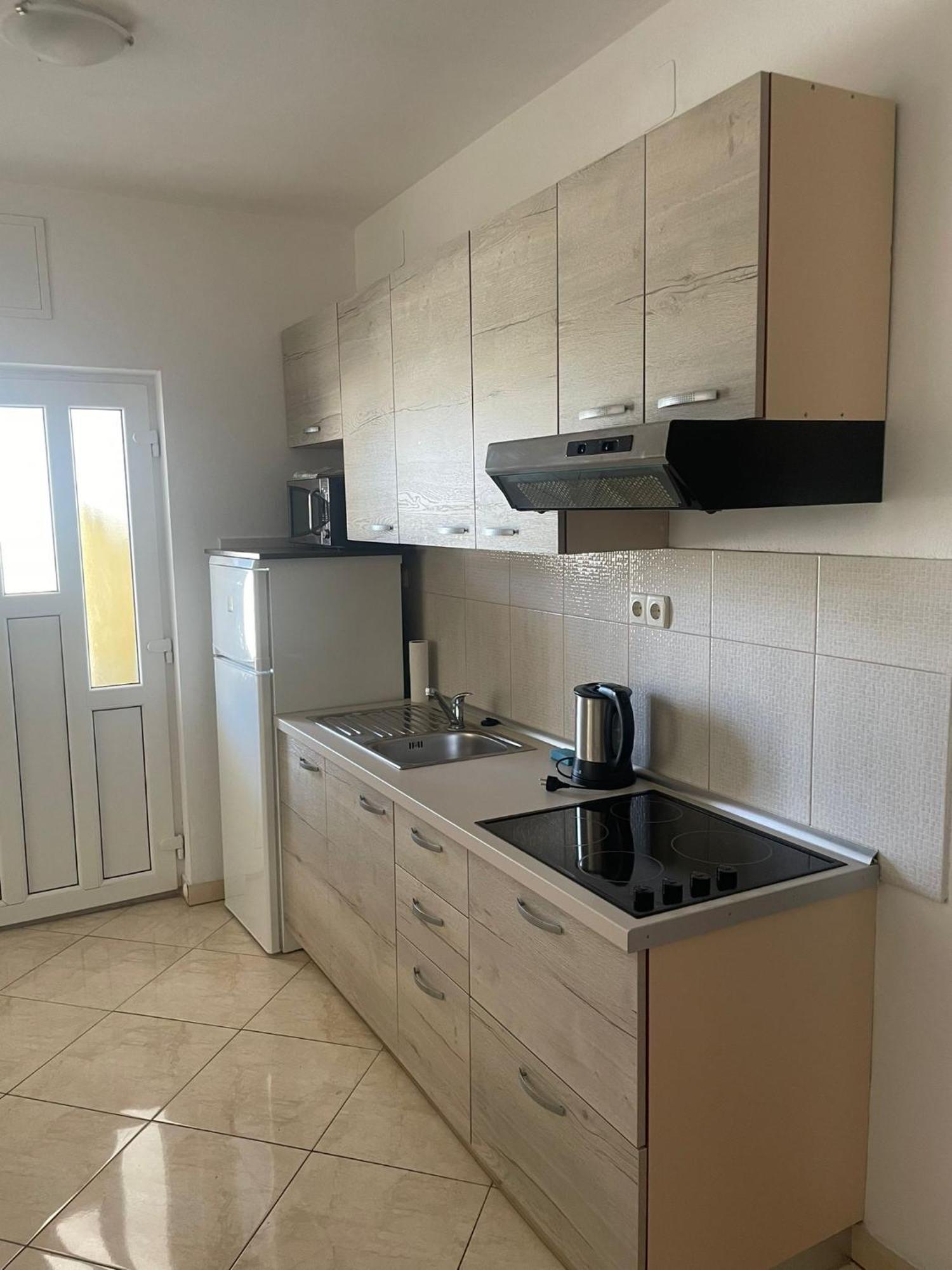 Apartments Iva Povljana Εξωτερικό φωτογραφία