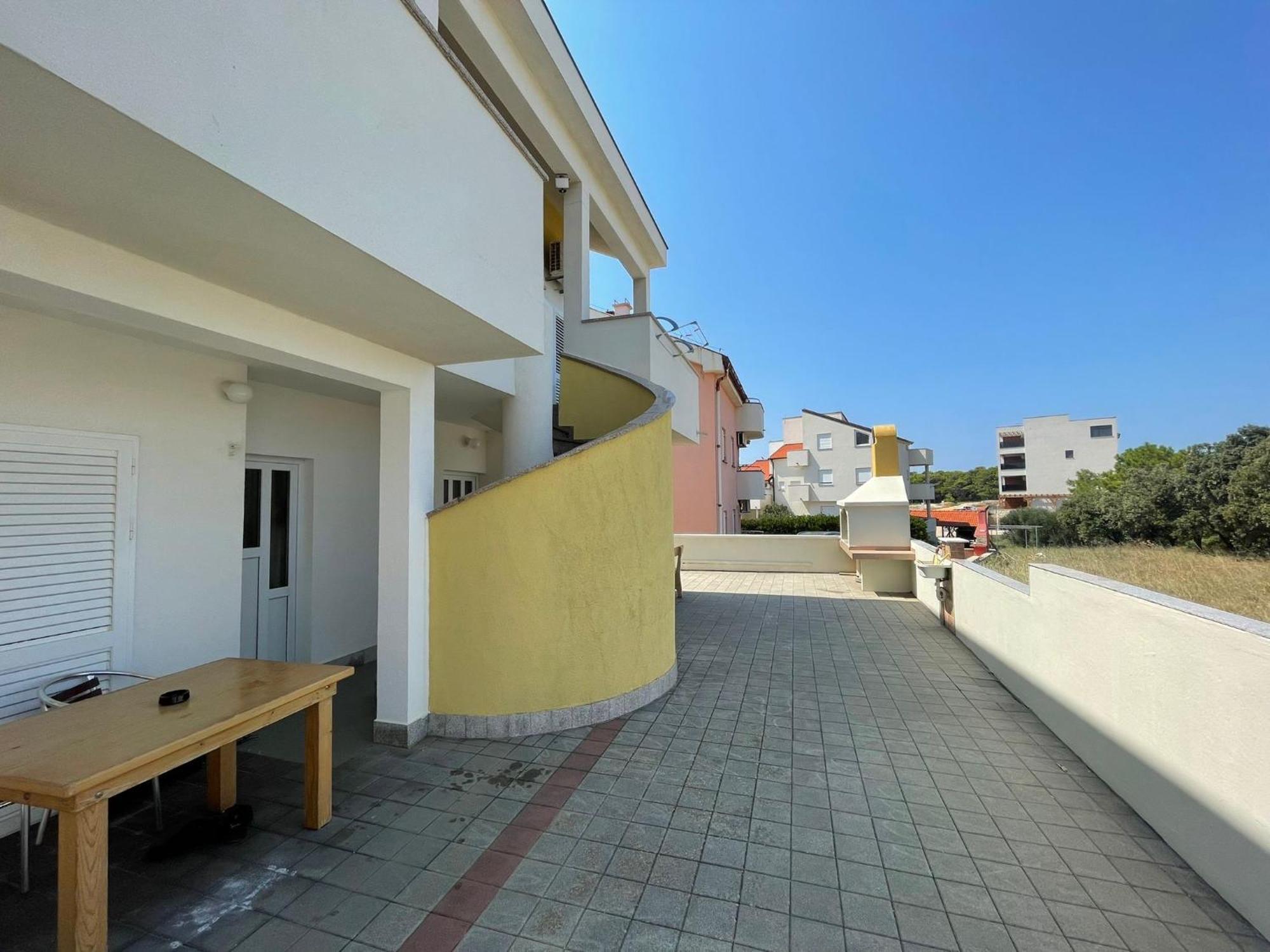 Apartments Iva Povljana Εξωτερικό φωτογραφία