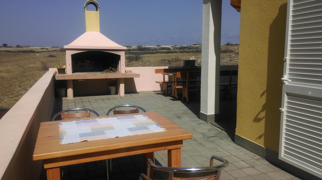 Apartments Iva Povljana Δωμάτιο φωτογραφία