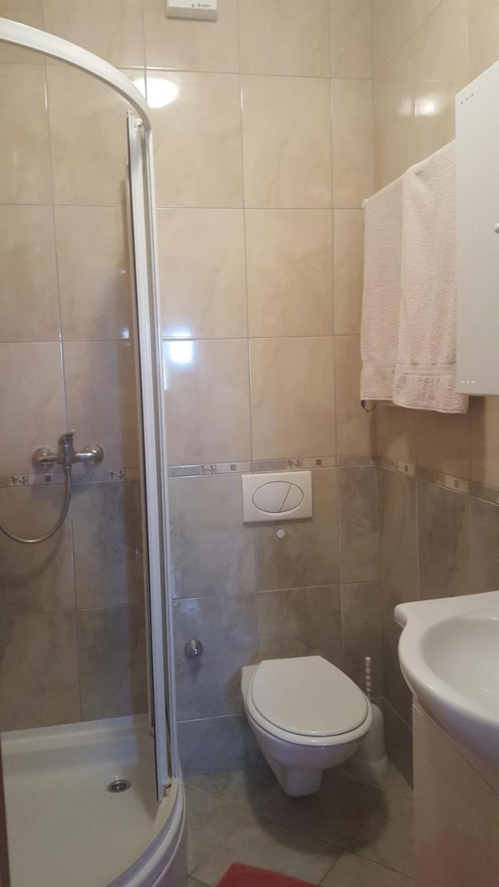 Apartments Iva Povljana Εξωτερικό φωτογραφία